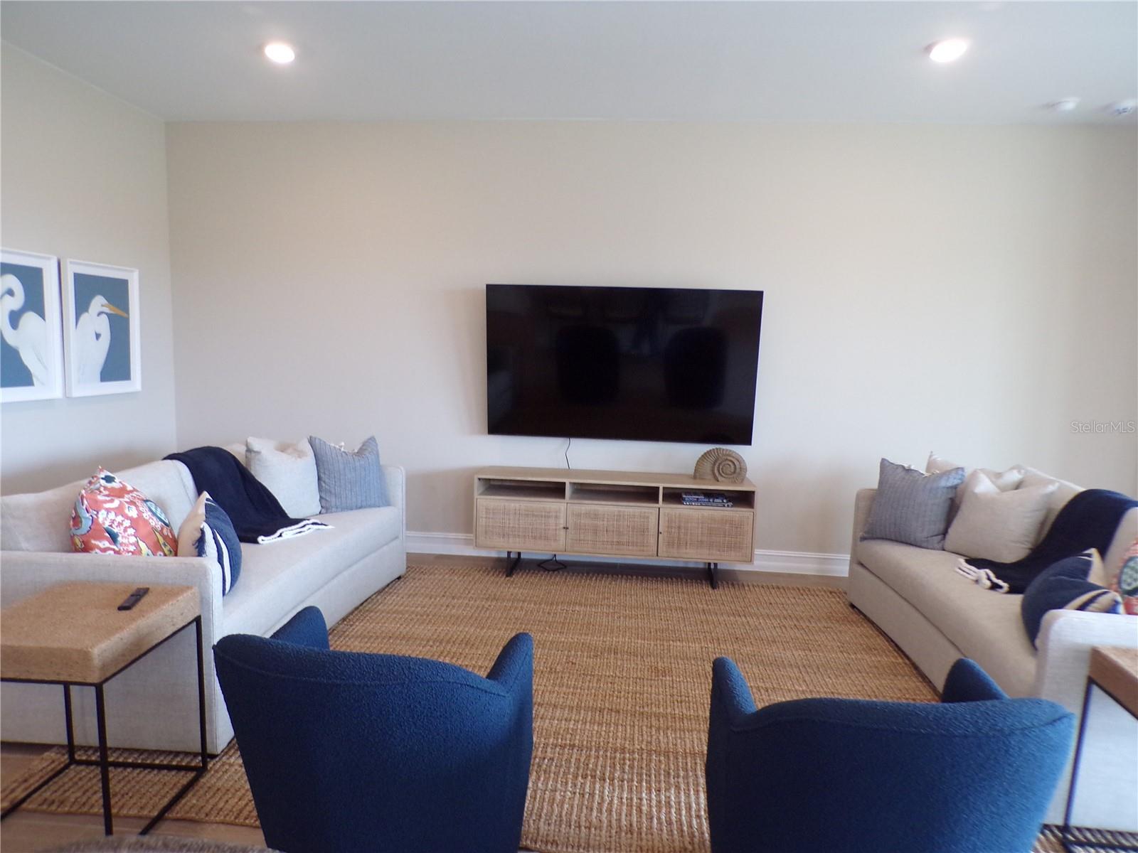 COVE AT WEST PORT - Residential Lease