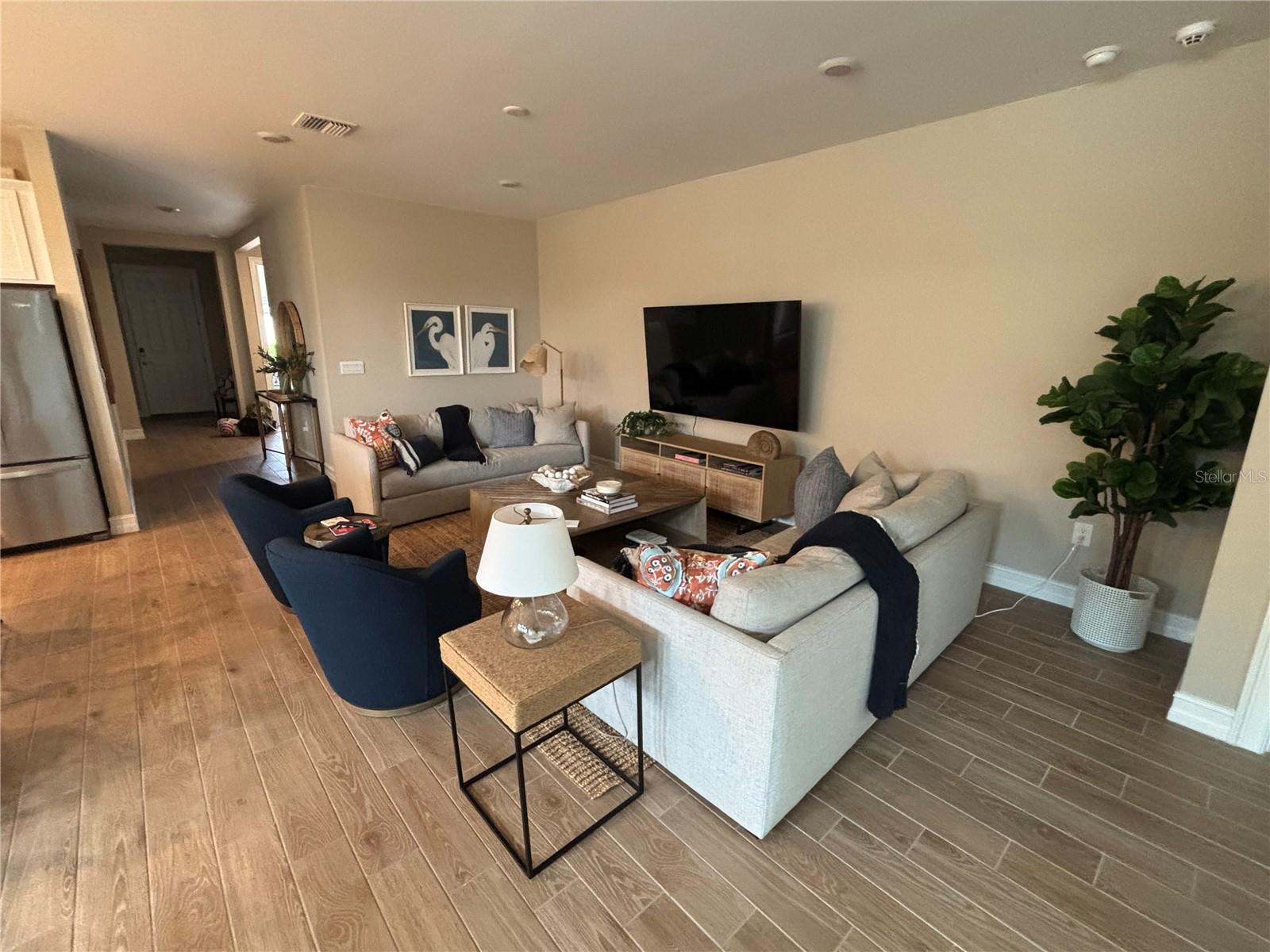 COVE AT WEST PORT - Residential Lease