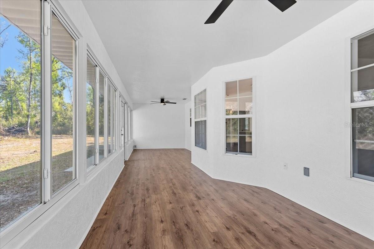 OLD TOWN OAKS - Residential