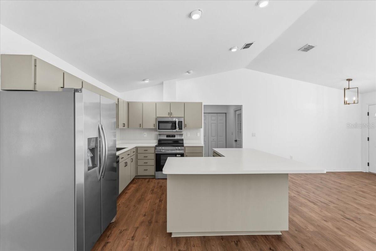 OLD TOWN OAKS - Residential