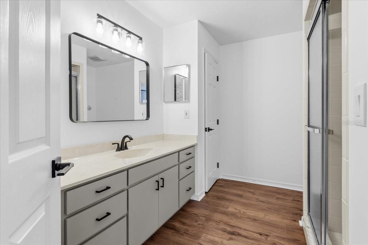 OLD TOWN OAKS - Residential