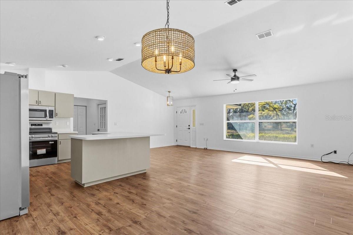 OLD TOWN OAKS - Residential