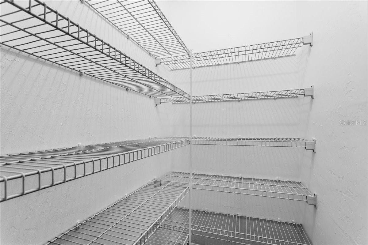 OLD TOWN OAKS - Residential