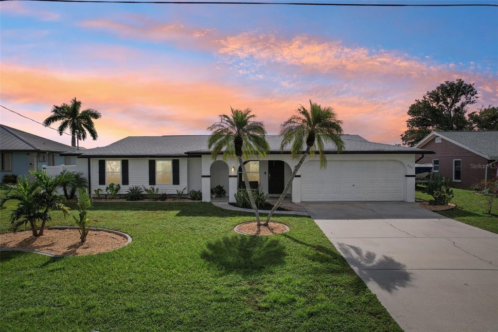 Photo of 289 W Tarpon Boulevard NW, Port Charlotte, FL 33952 (MLS # C7530343)