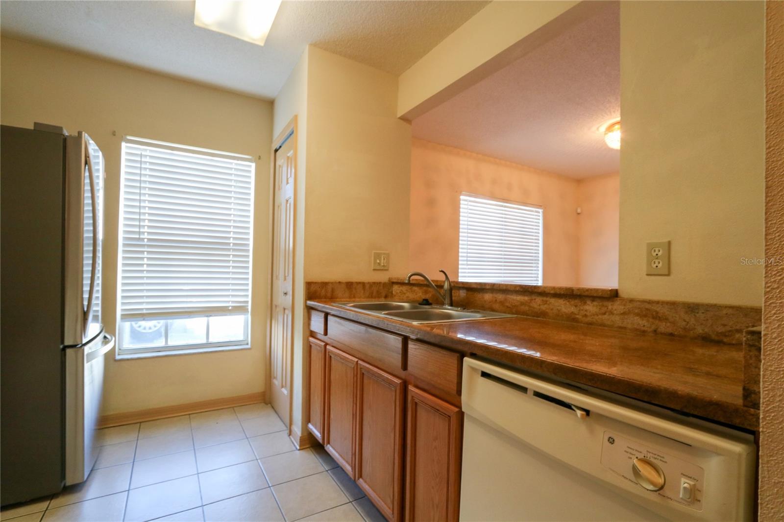 RIVERWALK AT WATERSIDE ISLAND - Residential Lease