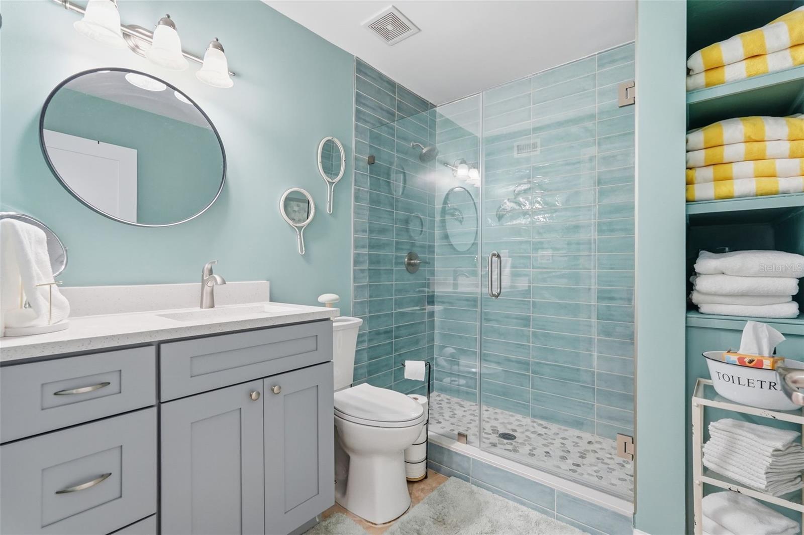 BAREFOOT BEACH RESORT OF INDIAN SHORES - Residential