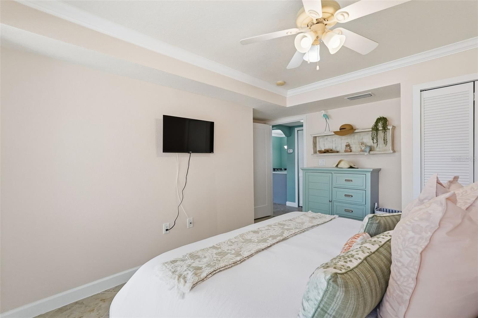 BAREFOOT BEACH RESORT OF INDIAN SHORES - Residential