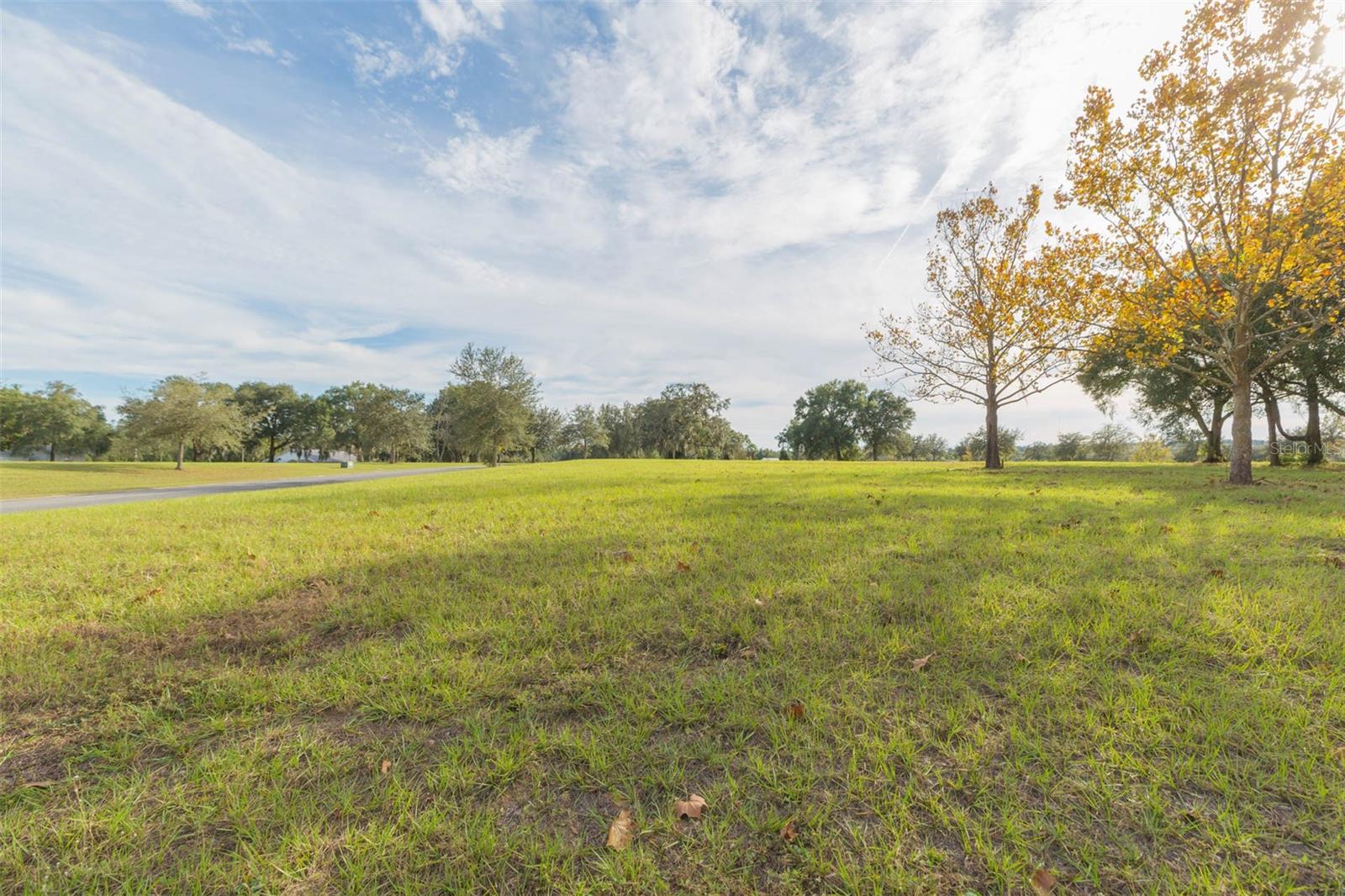 HILL COUNTRY ESTATES - Land