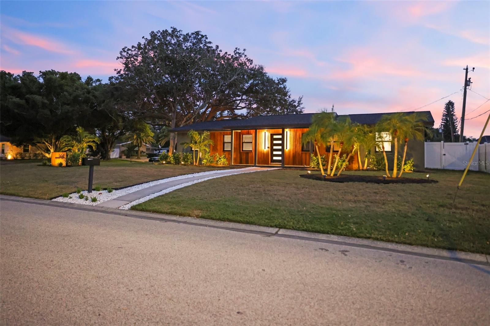 FAIRWAY ESTATES 5TH ADD - Residential