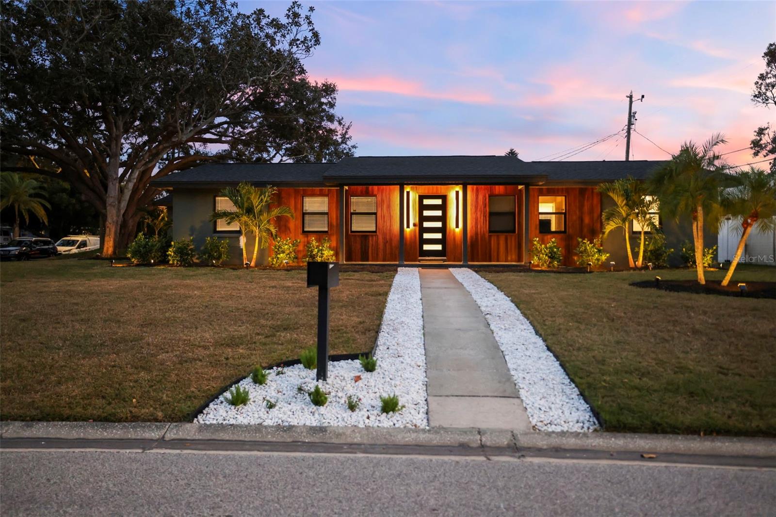 FAIRWAY ESTATES 5TH ADD - Residential