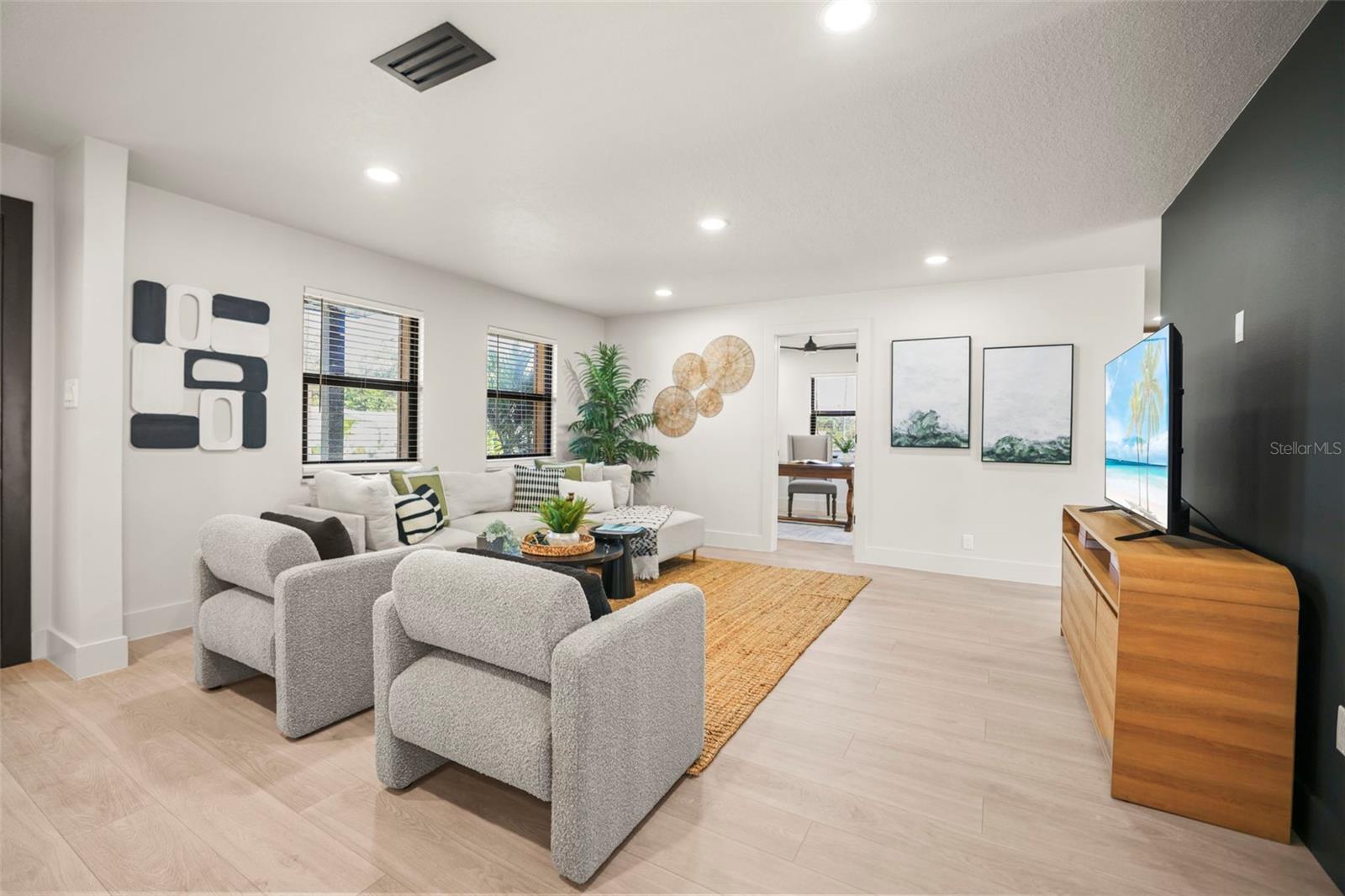 FAIRWAY ESTATES 5TH ADD - Residential