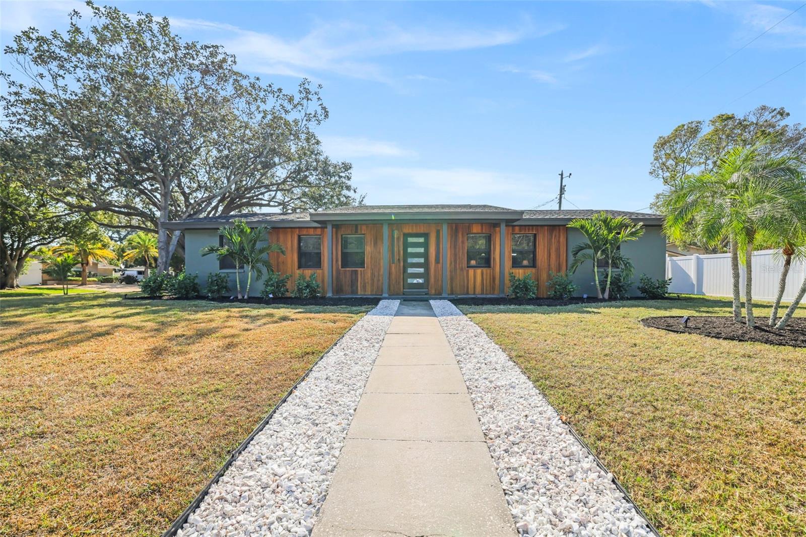 FAIRWAY ESTATES 5TH ADD - Residential