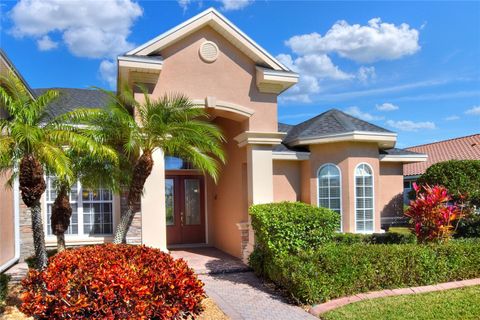 A home in LAKELAND