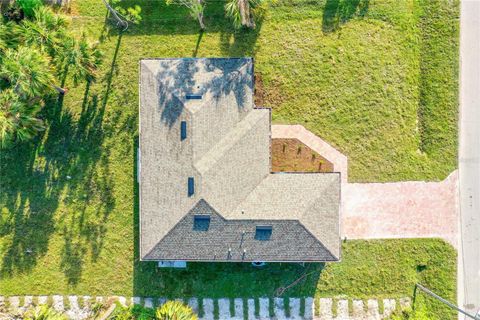 A home in PORT CHARLOTTE