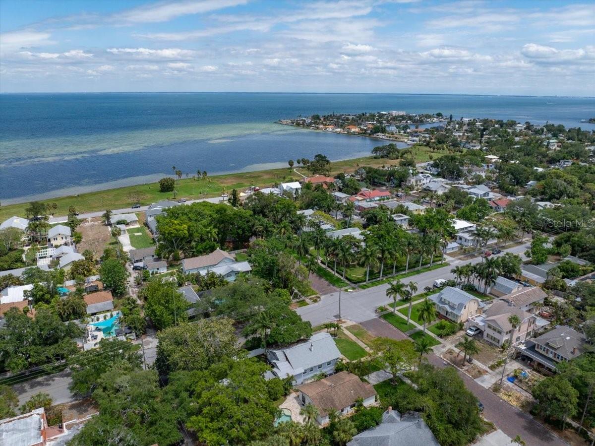 ROUSLYNN - Residential