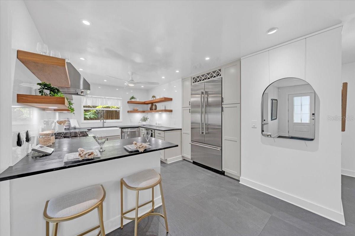 ROUSLYNN - Residential