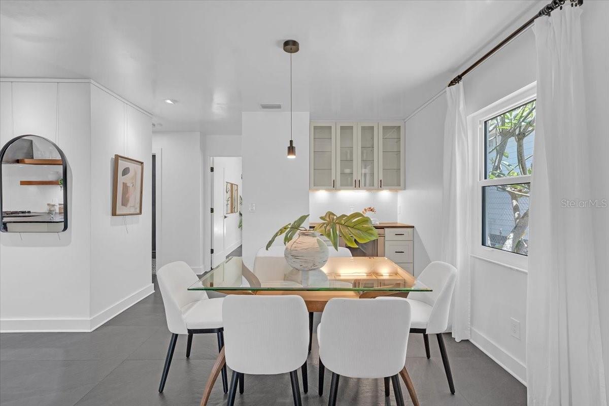 ROUSLYNN - Residential