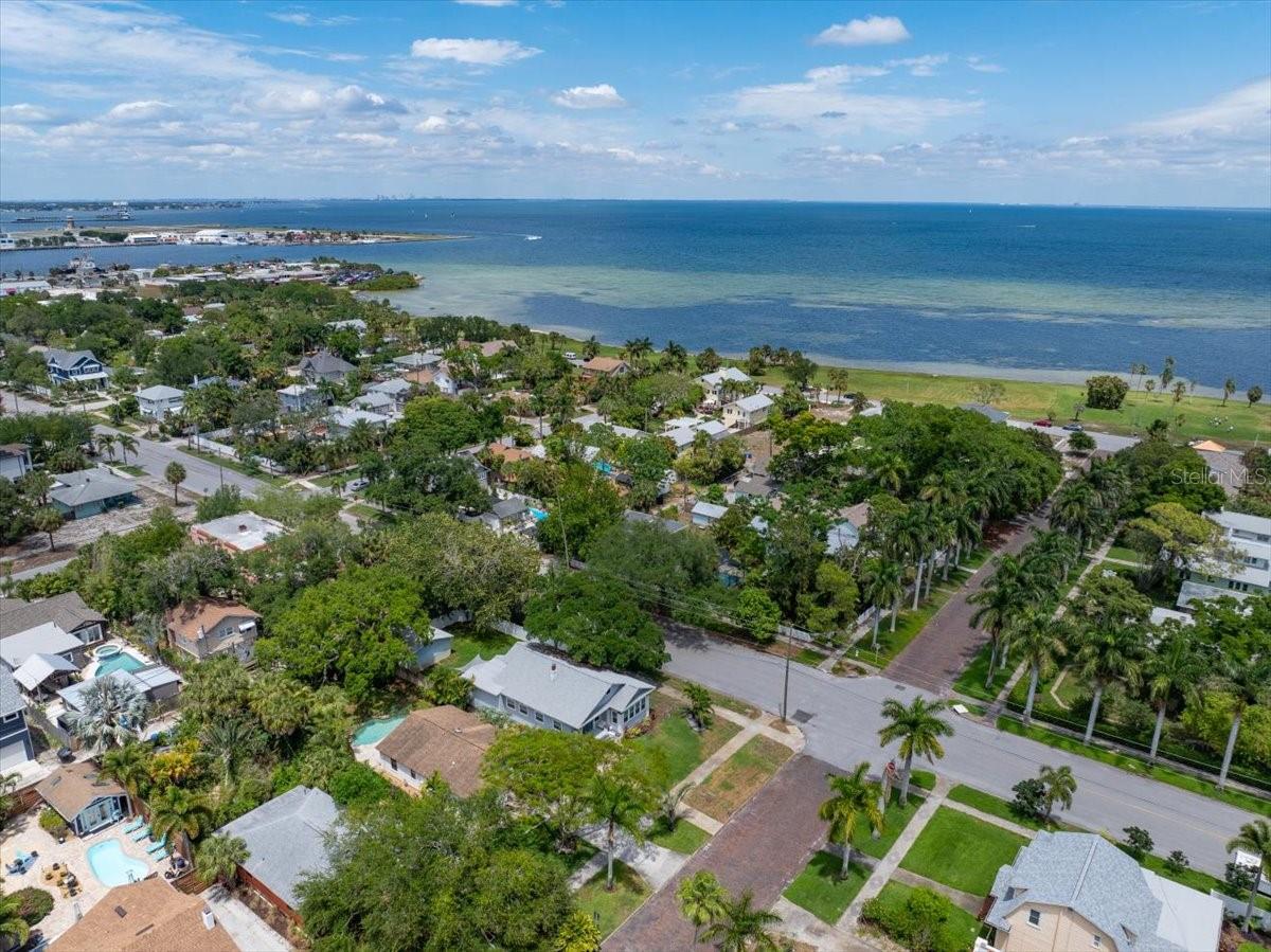 ROUSLYNN - Residential