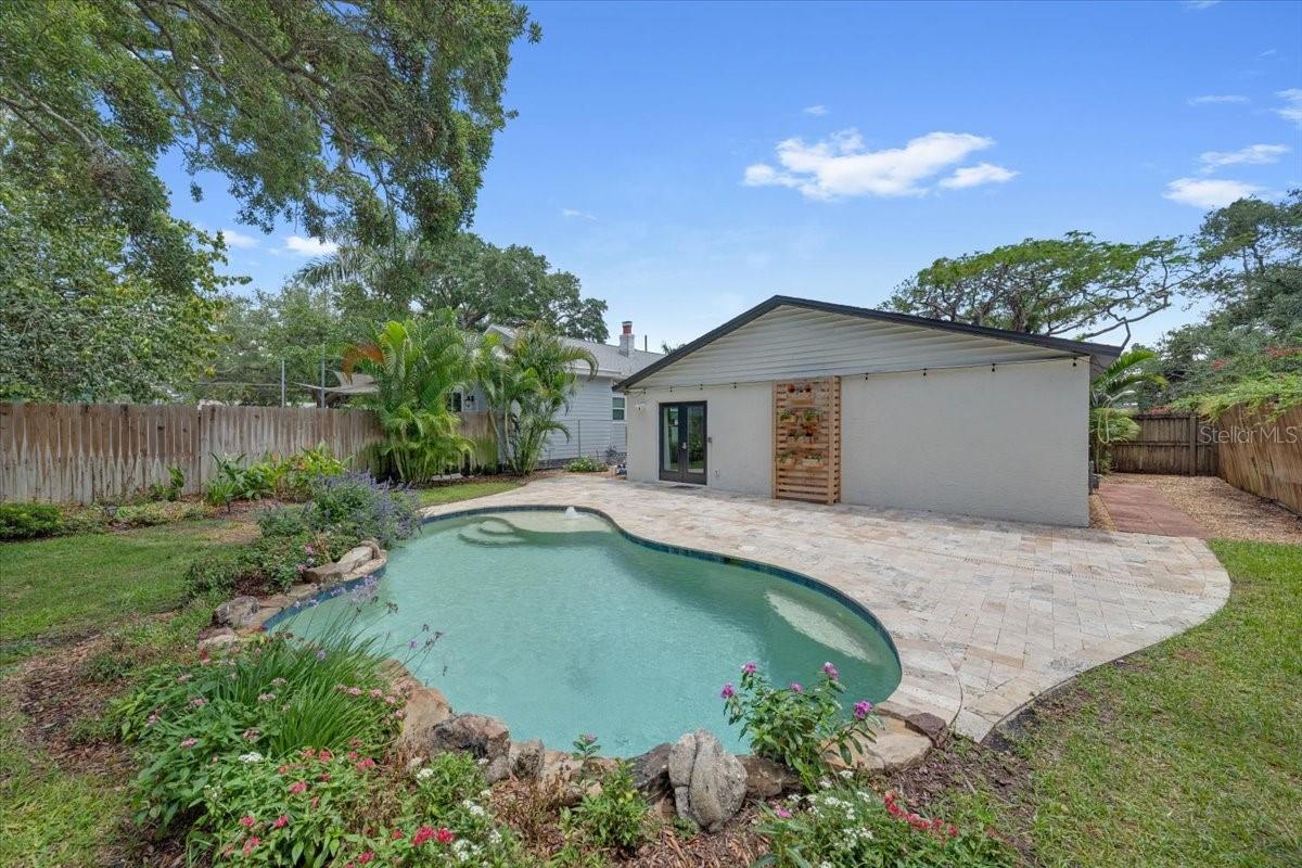 ROUSLYNN - Residential