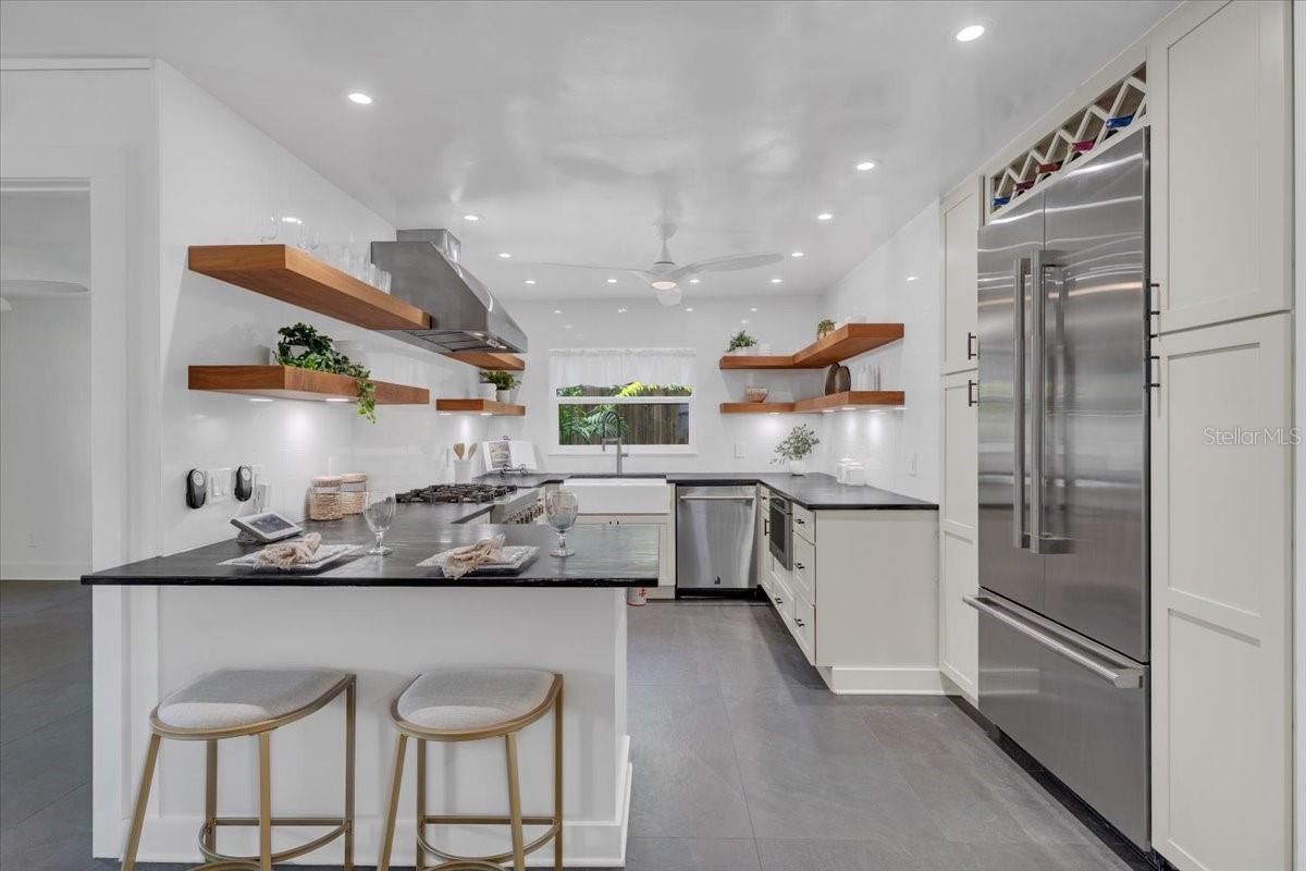 ROUSLYNN - Residential