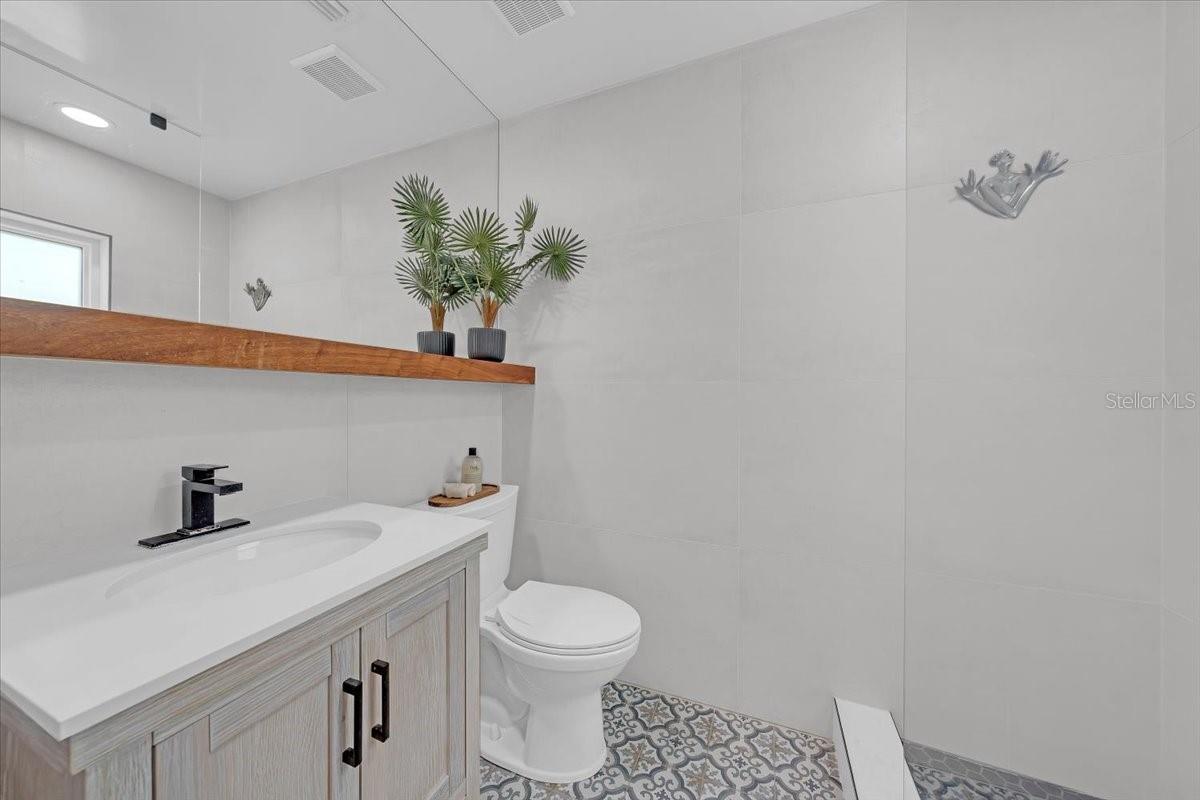 ROUSLYNN - Residential