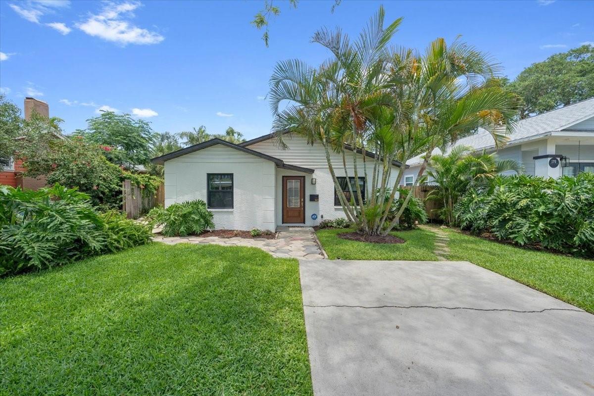 ROUSLYNN - Residential