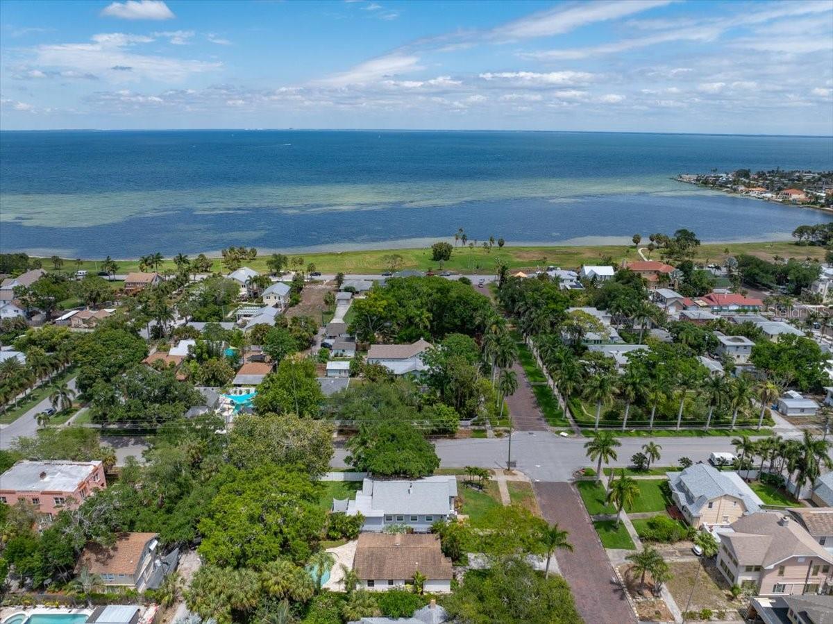 ROUSLYNN - Residential