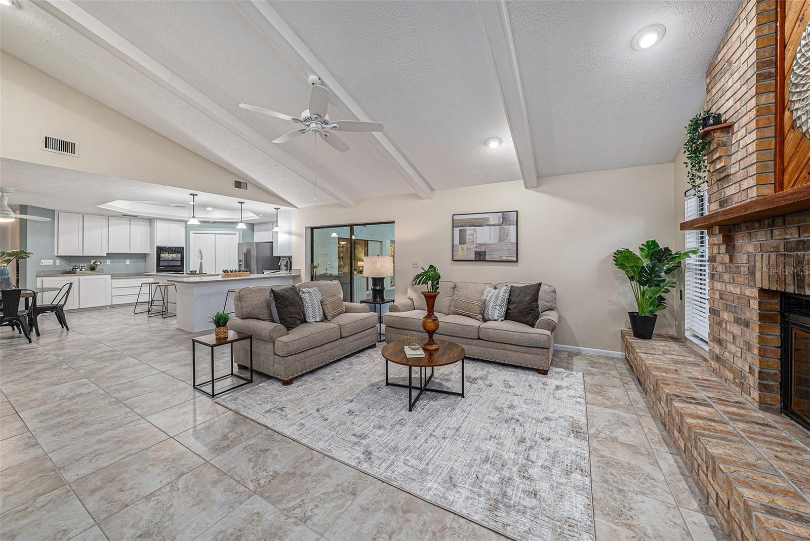 LAKE BERNADETTE GARDENS - Residential