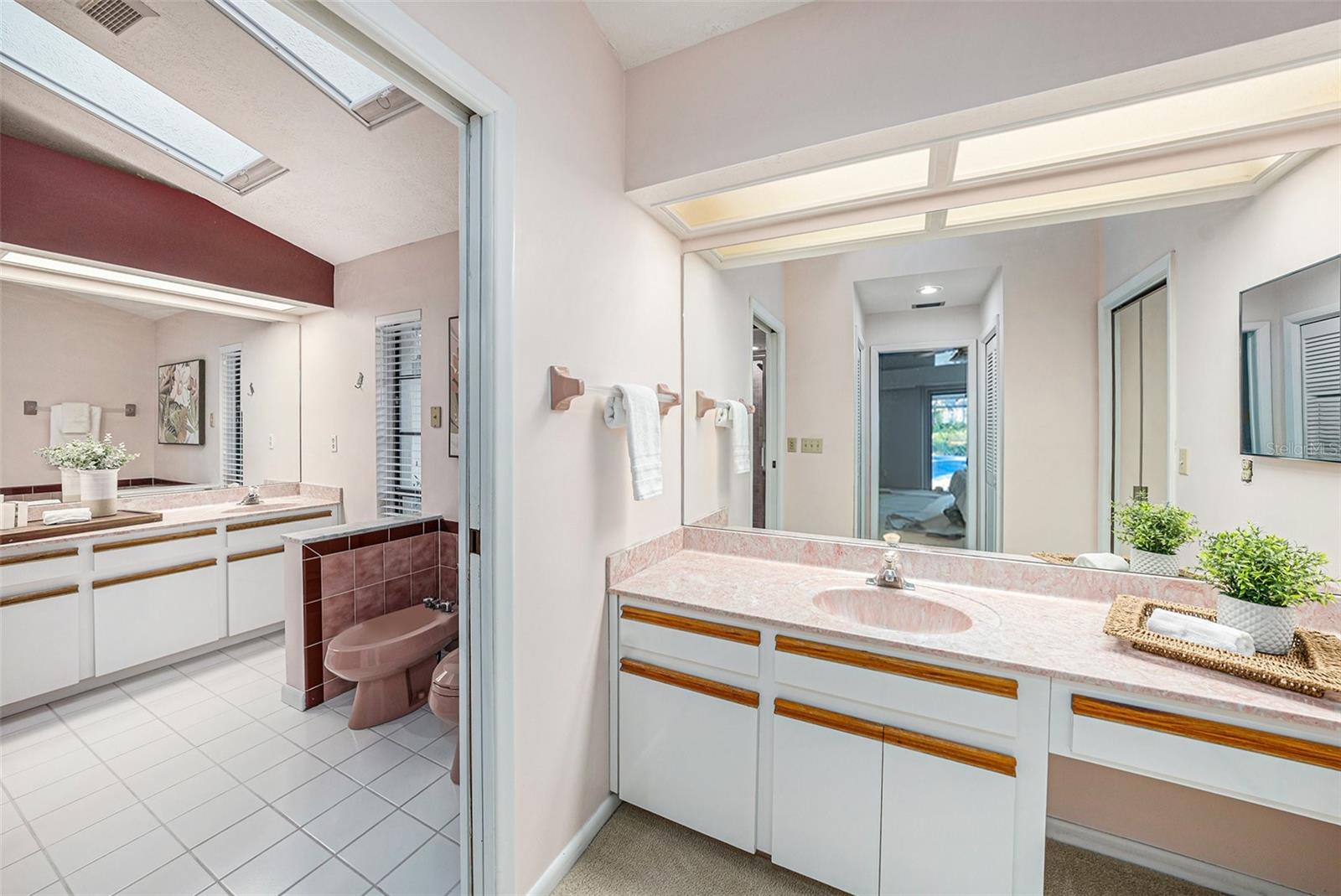 LAKE BERNADETTE GARDENS - Residential