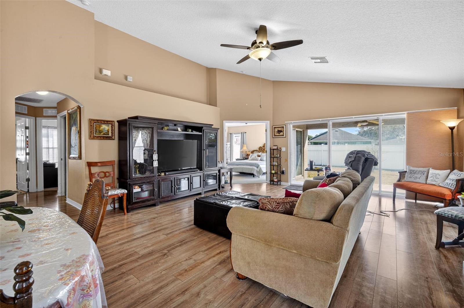 SPRING RIDGE - Residential