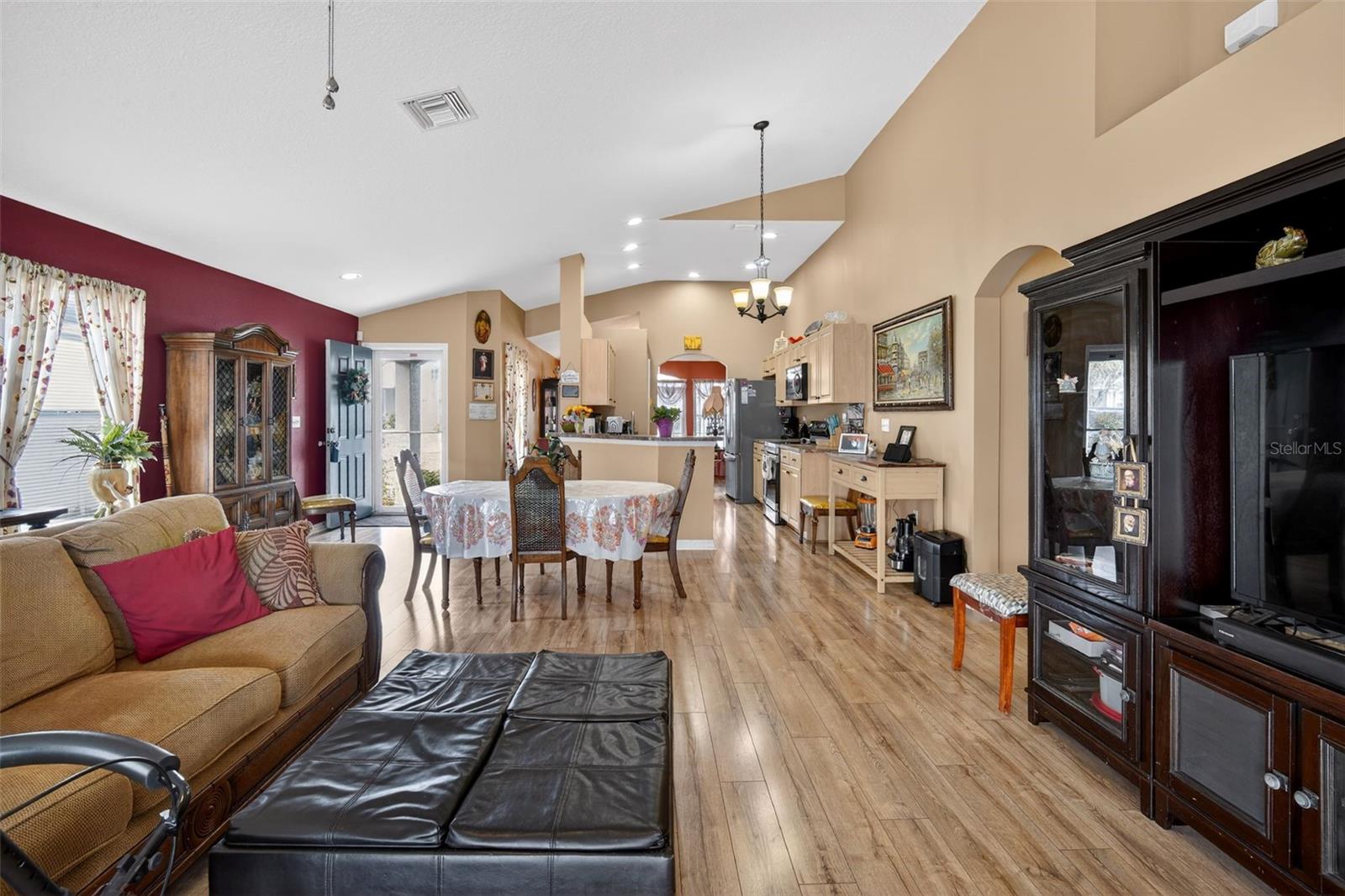 SPRING RIDGE - Residential