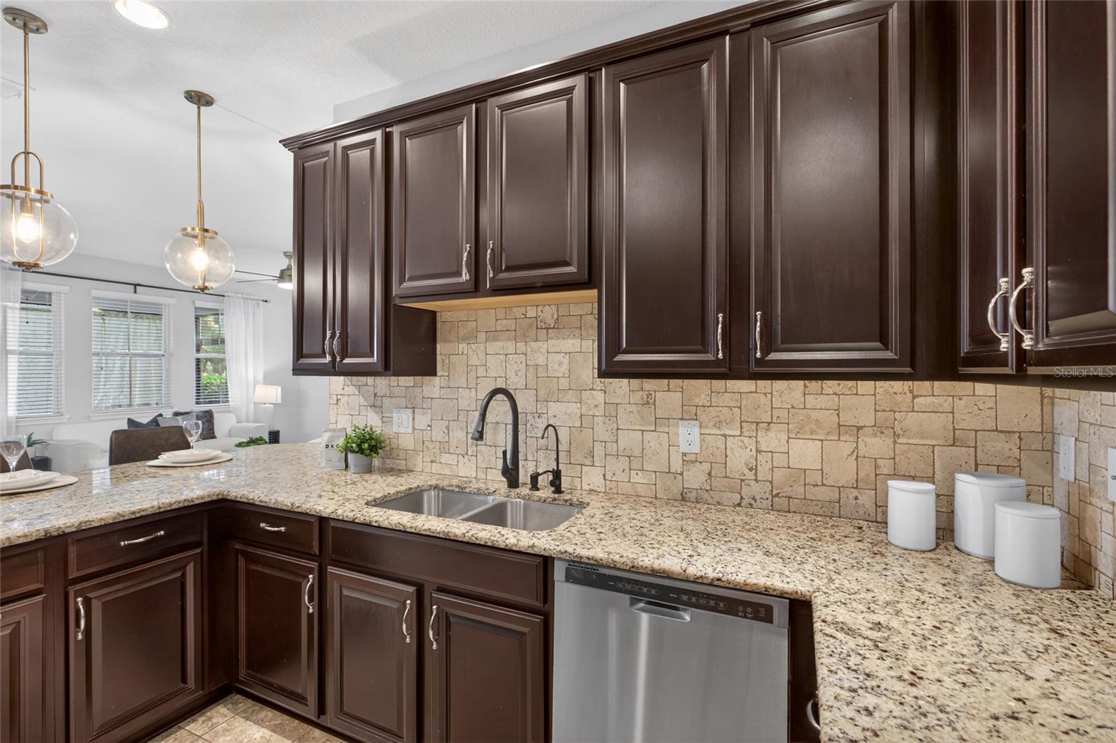 CRENSHAW RESERVE - Residential