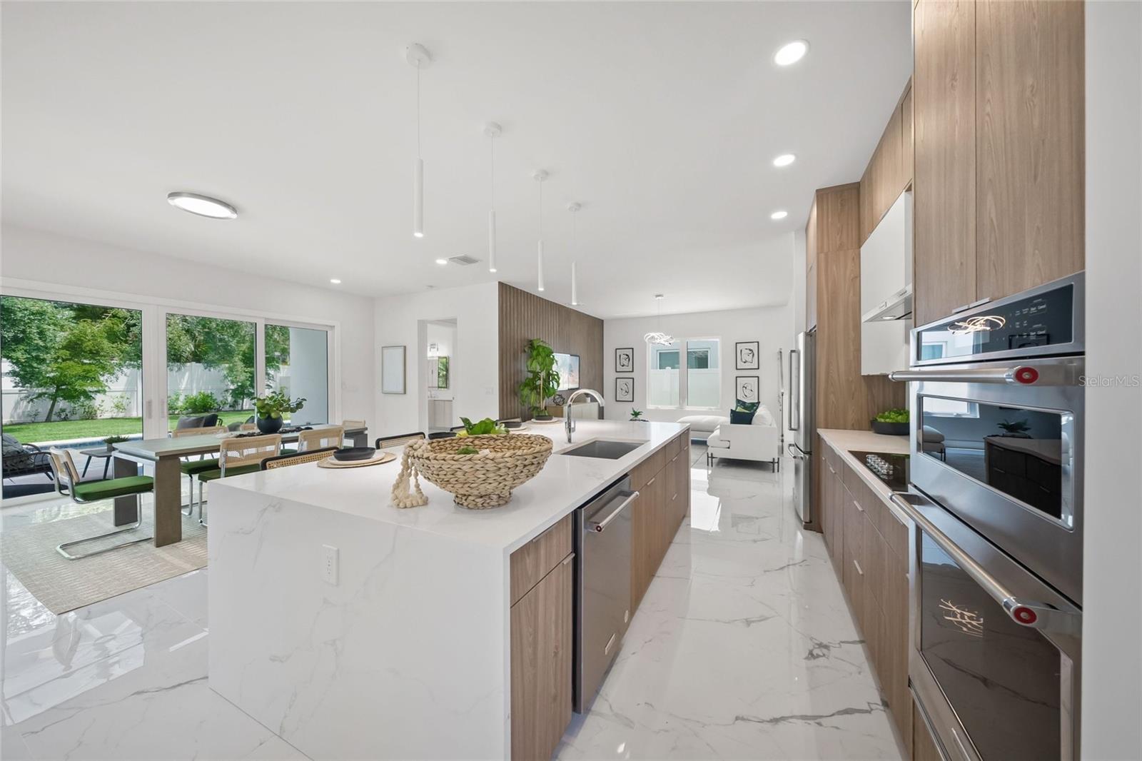 4726 RIVETTA COURT