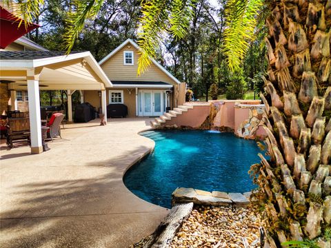 A home in LAKE CITY