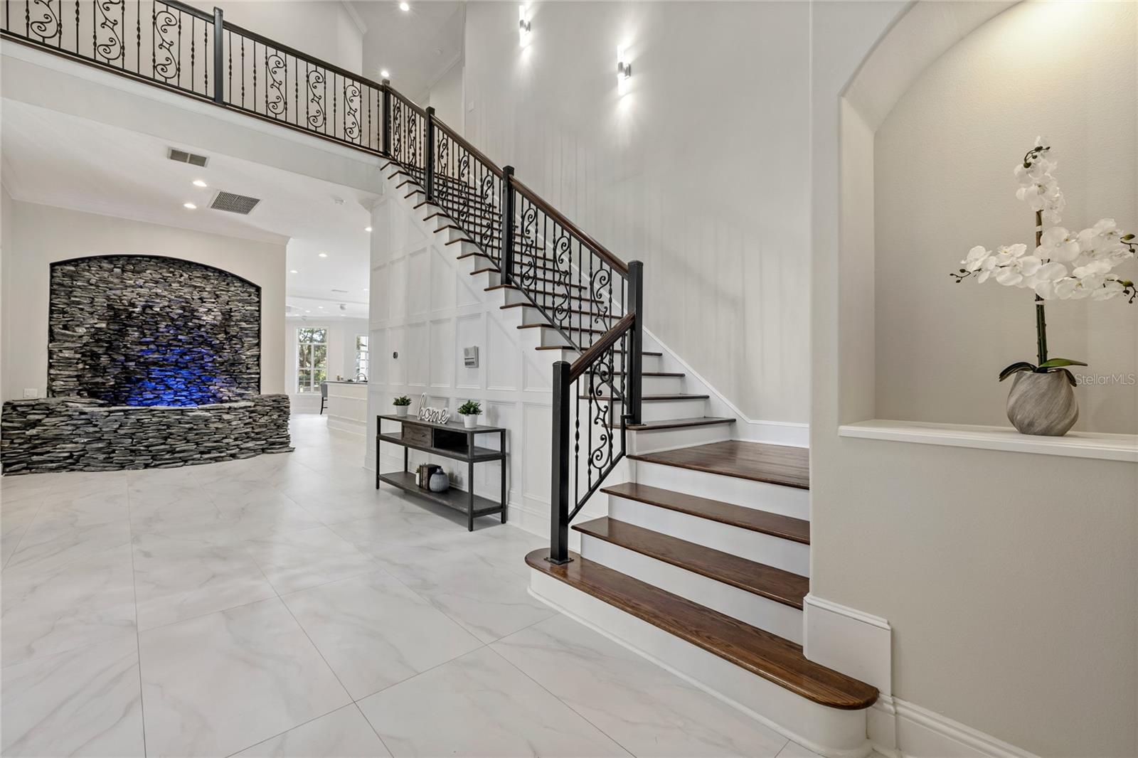 KEENES POINTE - Residential