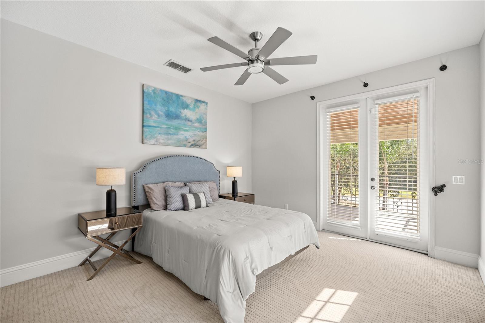 KEENES POINTE - Residential