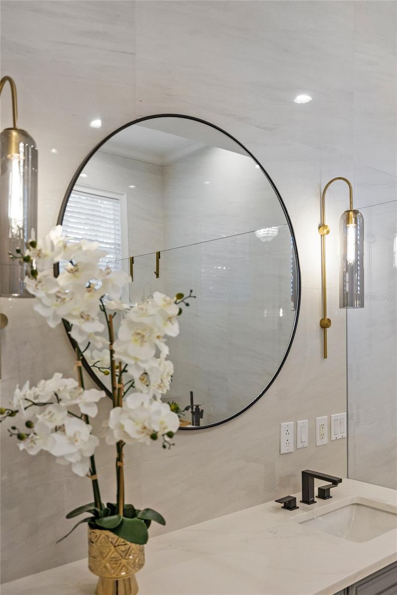 KEENES POINTE - Residential