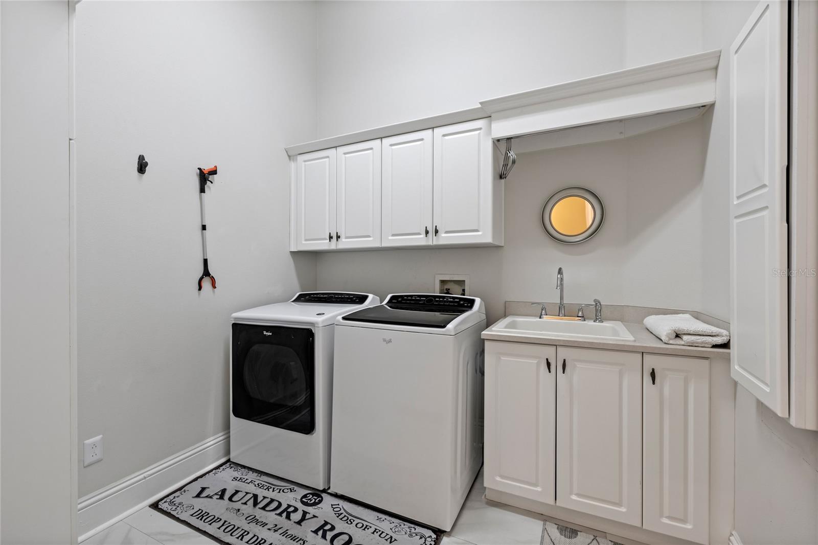 KEENES POINTE - Residential