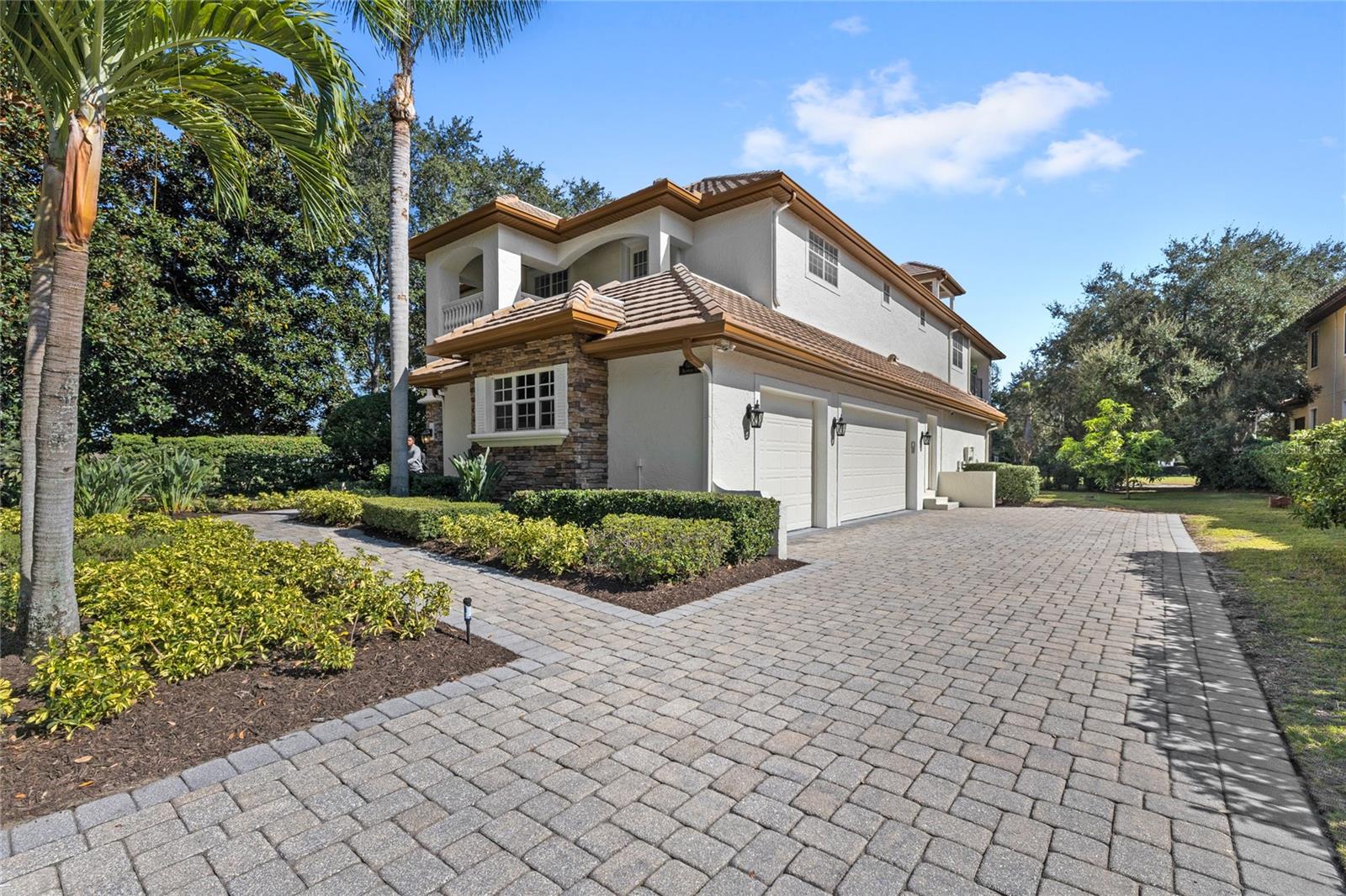 KEENES POINTE - Residential