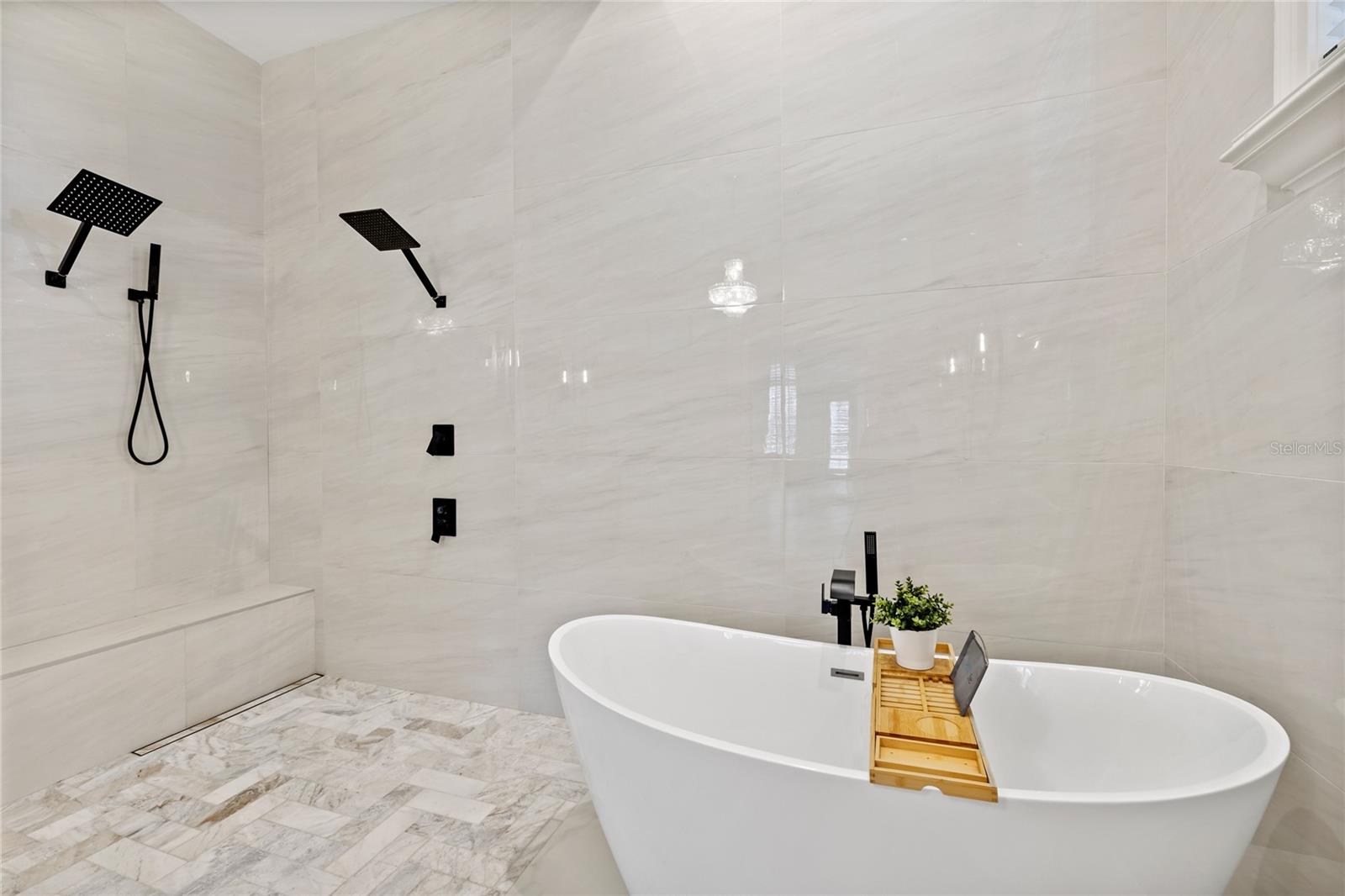 KEENES POINTE - Residential