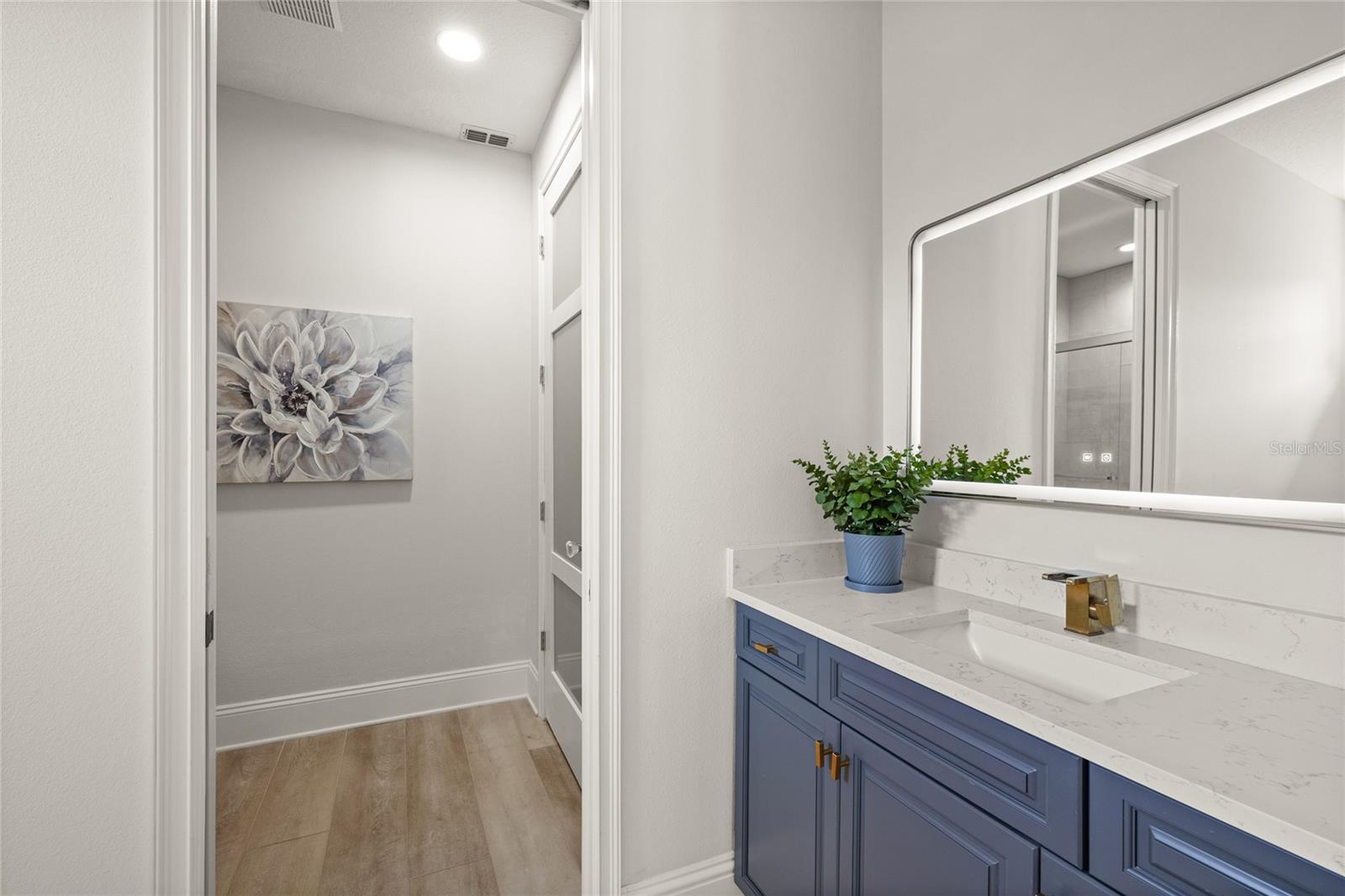 KEENES POINTE - Residential