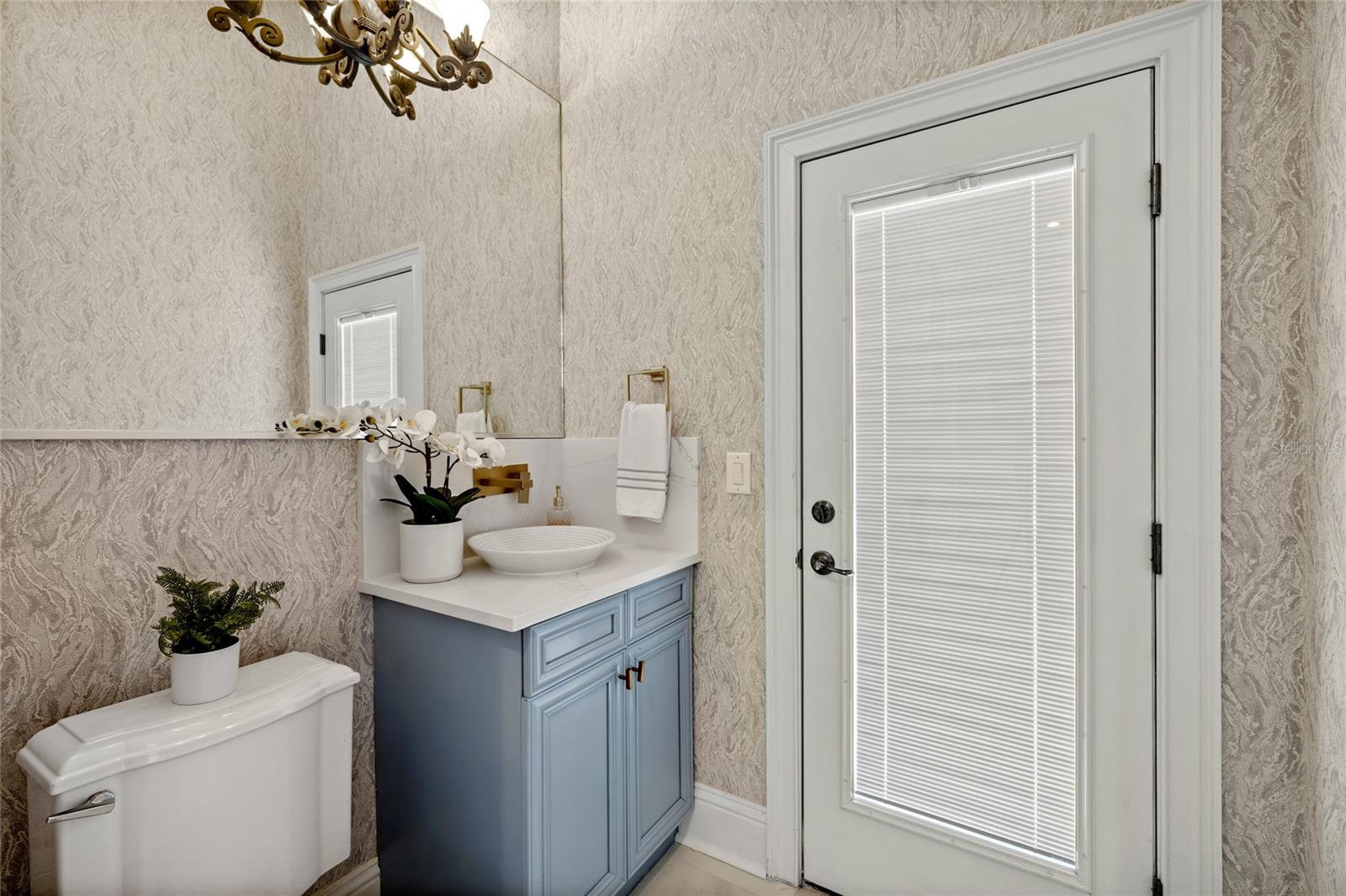 KEENES POINTE - Residential