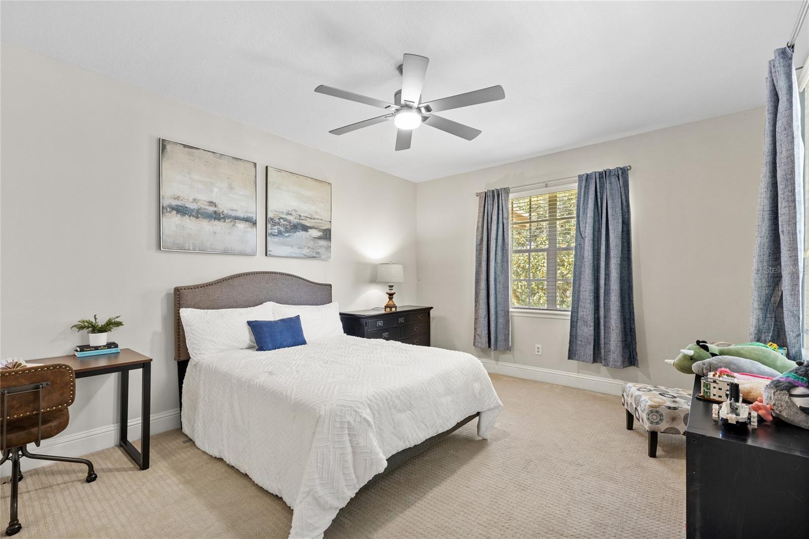 KEENES POINTE - Residential