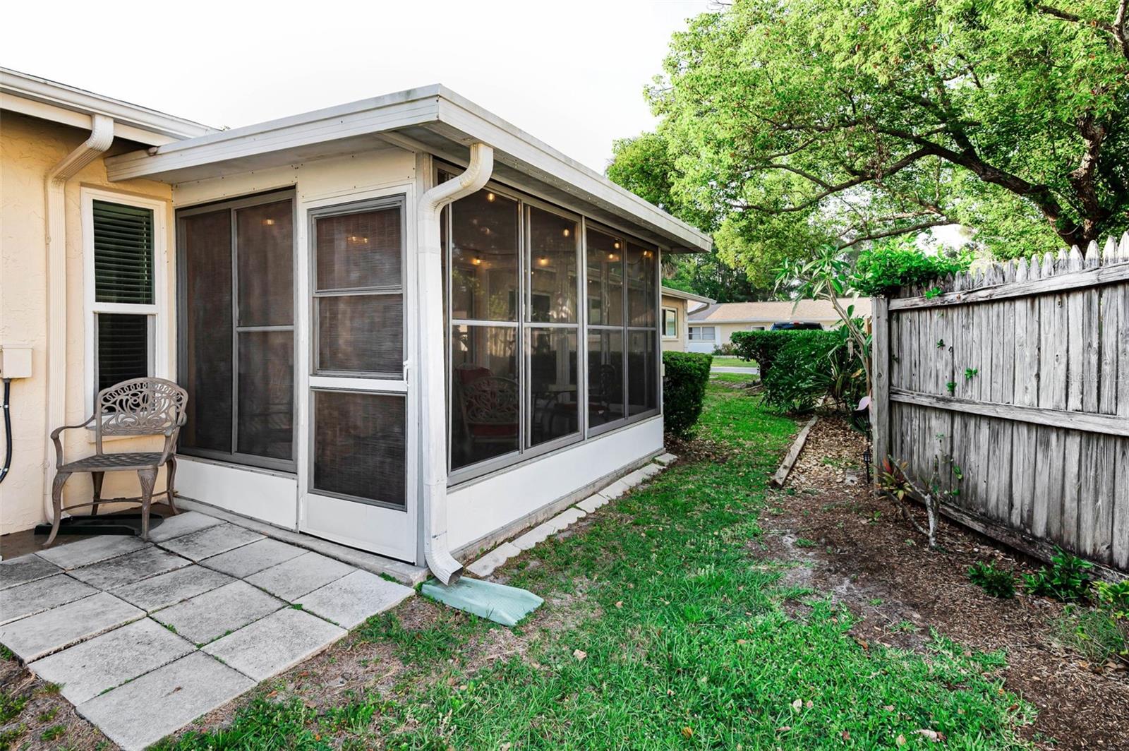 HEATHER HILL APTS - Residential