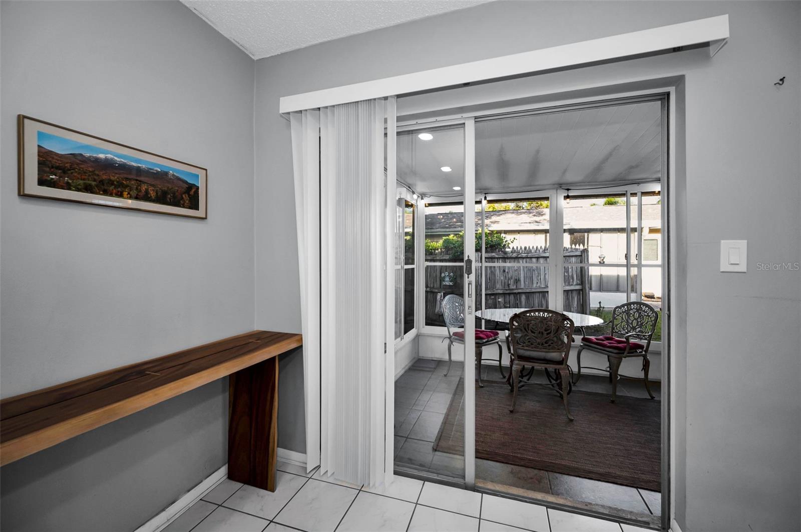 HEATHER HILL APTS - Residential