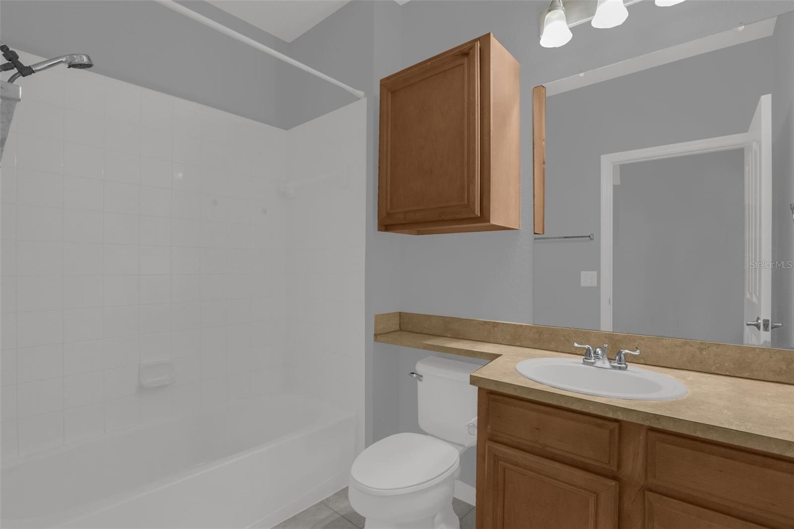 SERENATA CONDO - Residential