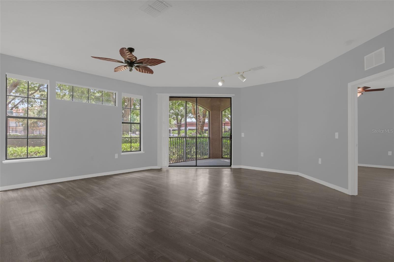 6177 METROWEST BOULEVARD 101