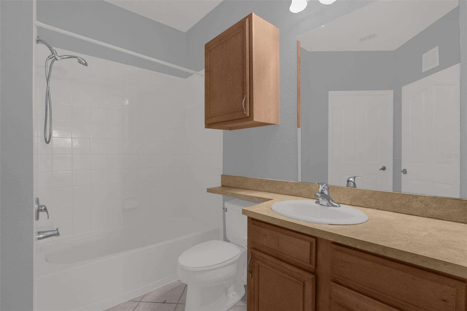 SERENATA CONDO - Residential
