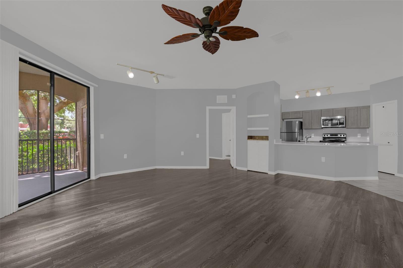 SERENATA CONDO - Residential
