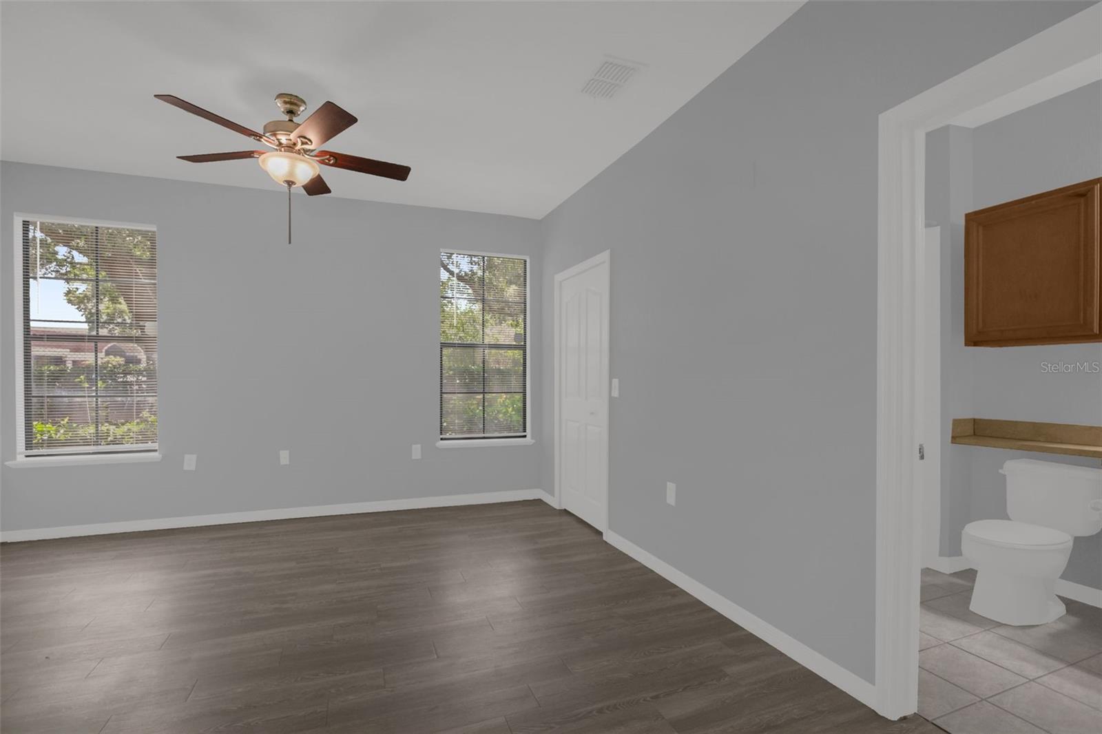 SERENATA CONDO - Residential